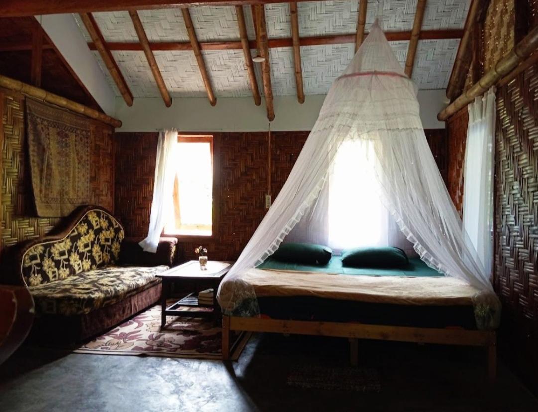 Magpie Homestay & Jungle Trekking Only For Guest Trekking With Us Bukit Lawang Room photo
